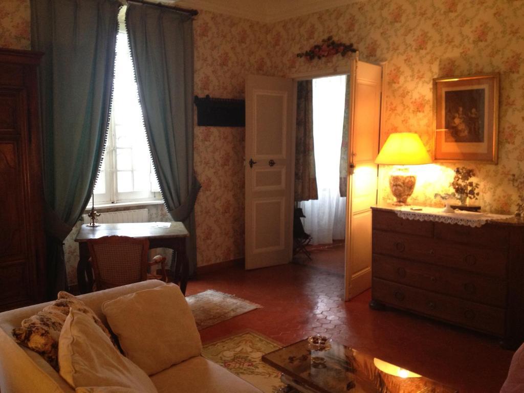 B&B Domaine Le Clos Du Pavillon Brignoles Oda fotoğraf